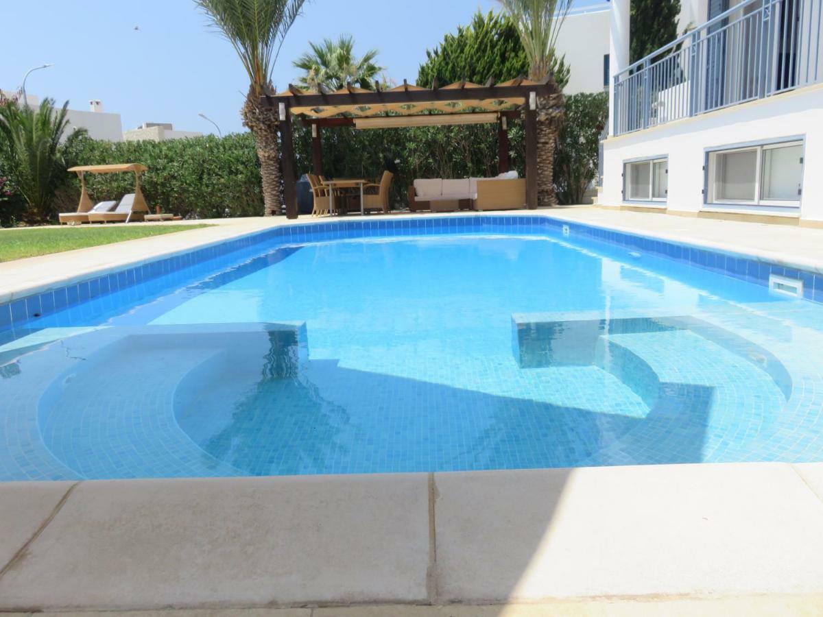 Villa Victoria Пафос Екстериор снимка